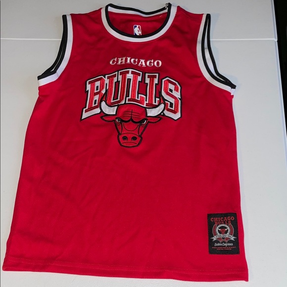 NBA Chicago Bulls sleeveless basketball jersey kids 10/12 - Picture 1 of 10
